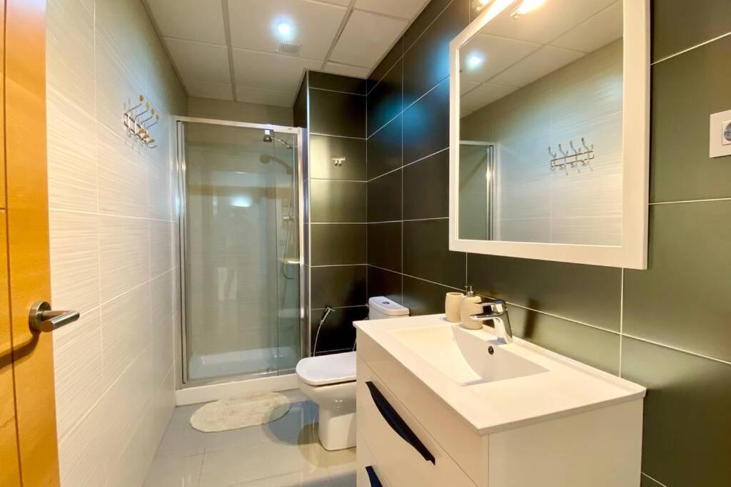 Chalet Moderno Con Piscina En Mont - Roige Bahia 外观 照片